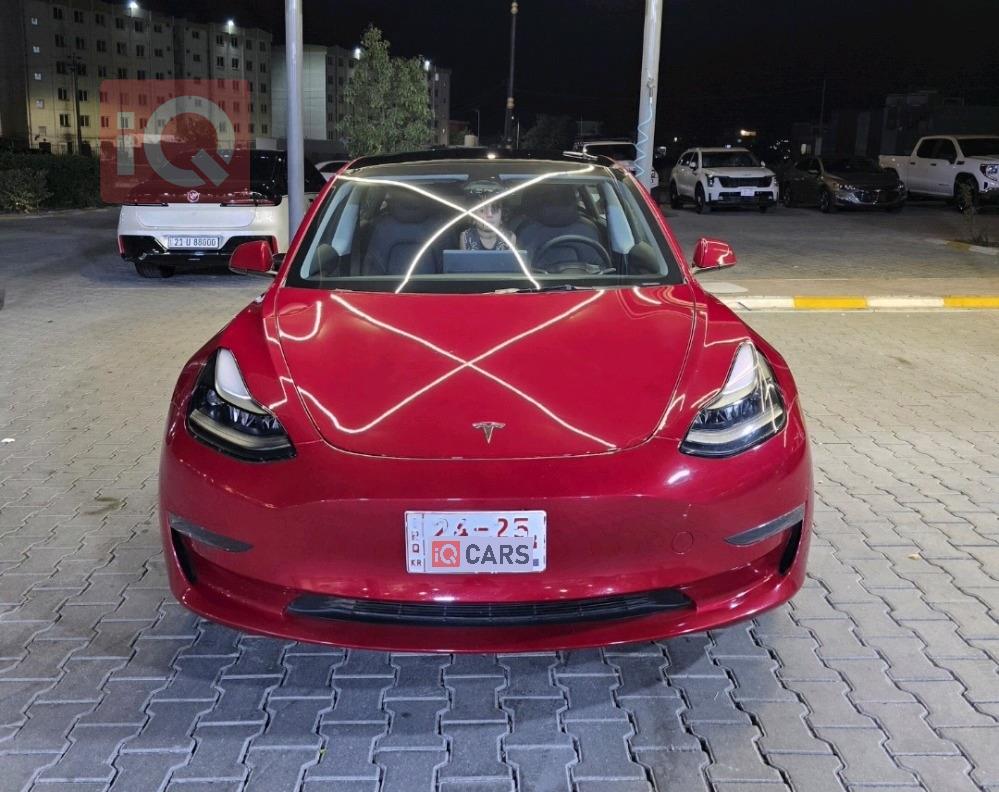 تێسلا مۆدێل 3